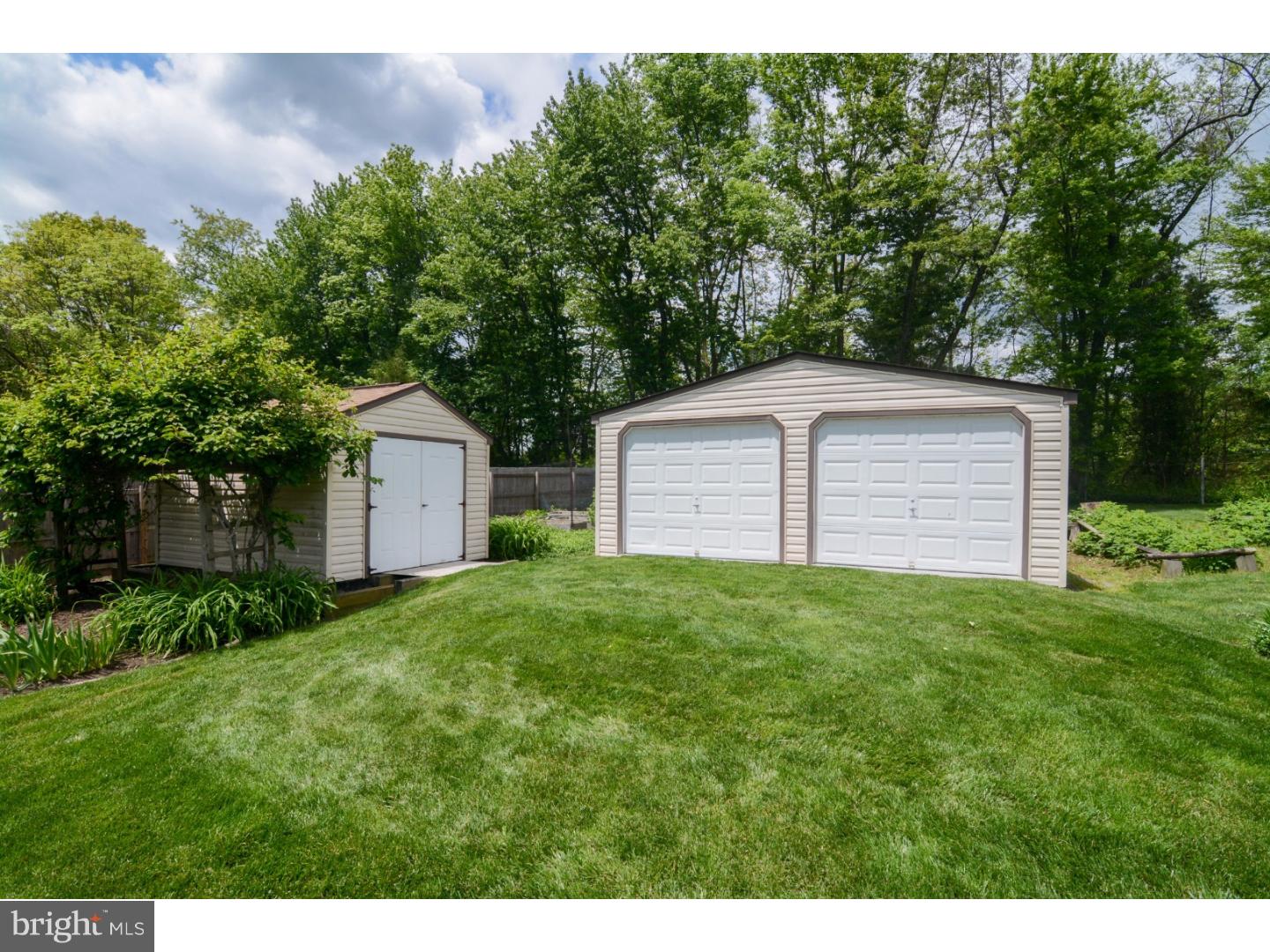 48 Houk Road Doylestown, PA 18901 - Photo 3 of 25 Gallery Image 3