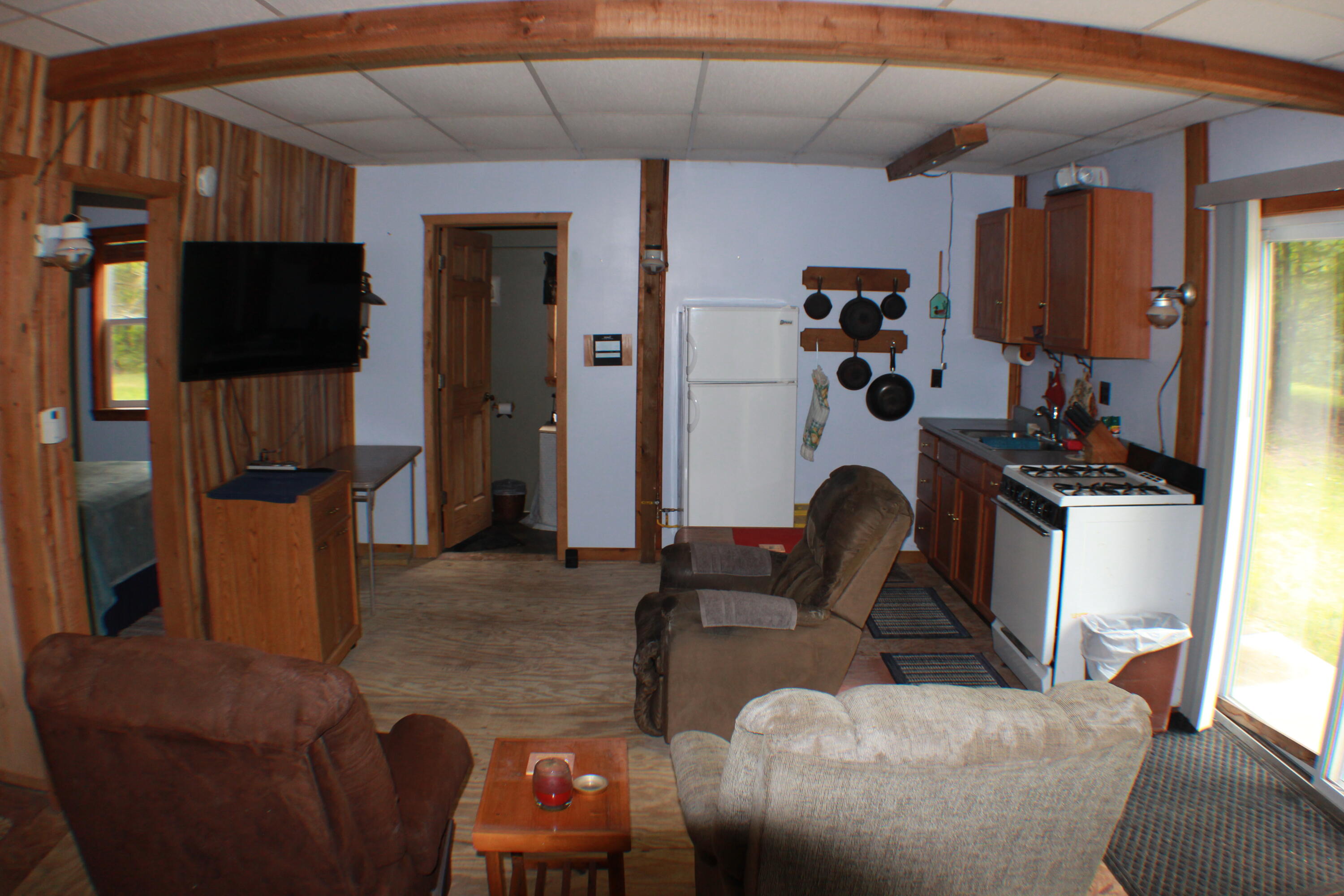 2806 East Ridge Road Gladwin, MI 48624 - Photo 12 of 36 IMG_2557