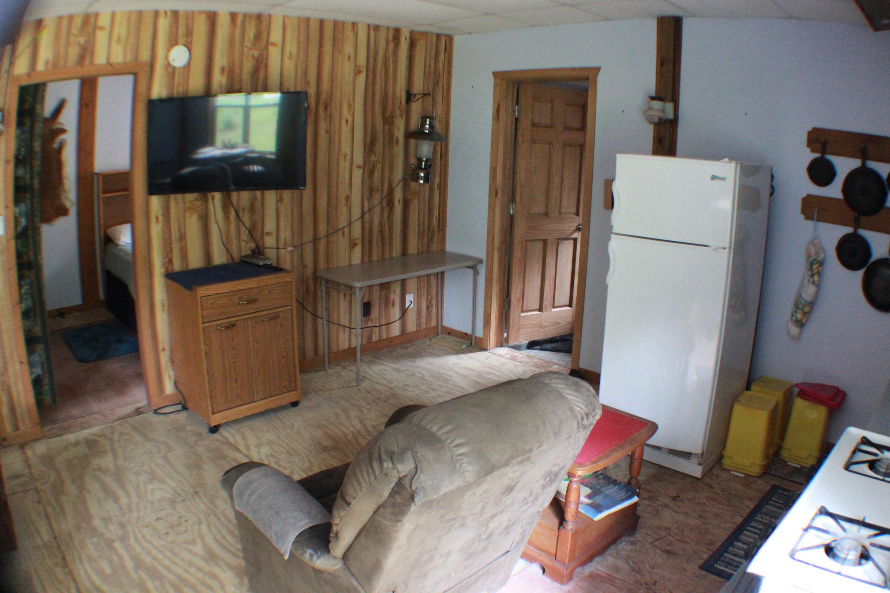 2806 East Ridge Road Gladwin, MI 48624 - Photo 13 of 36 IMG_2585