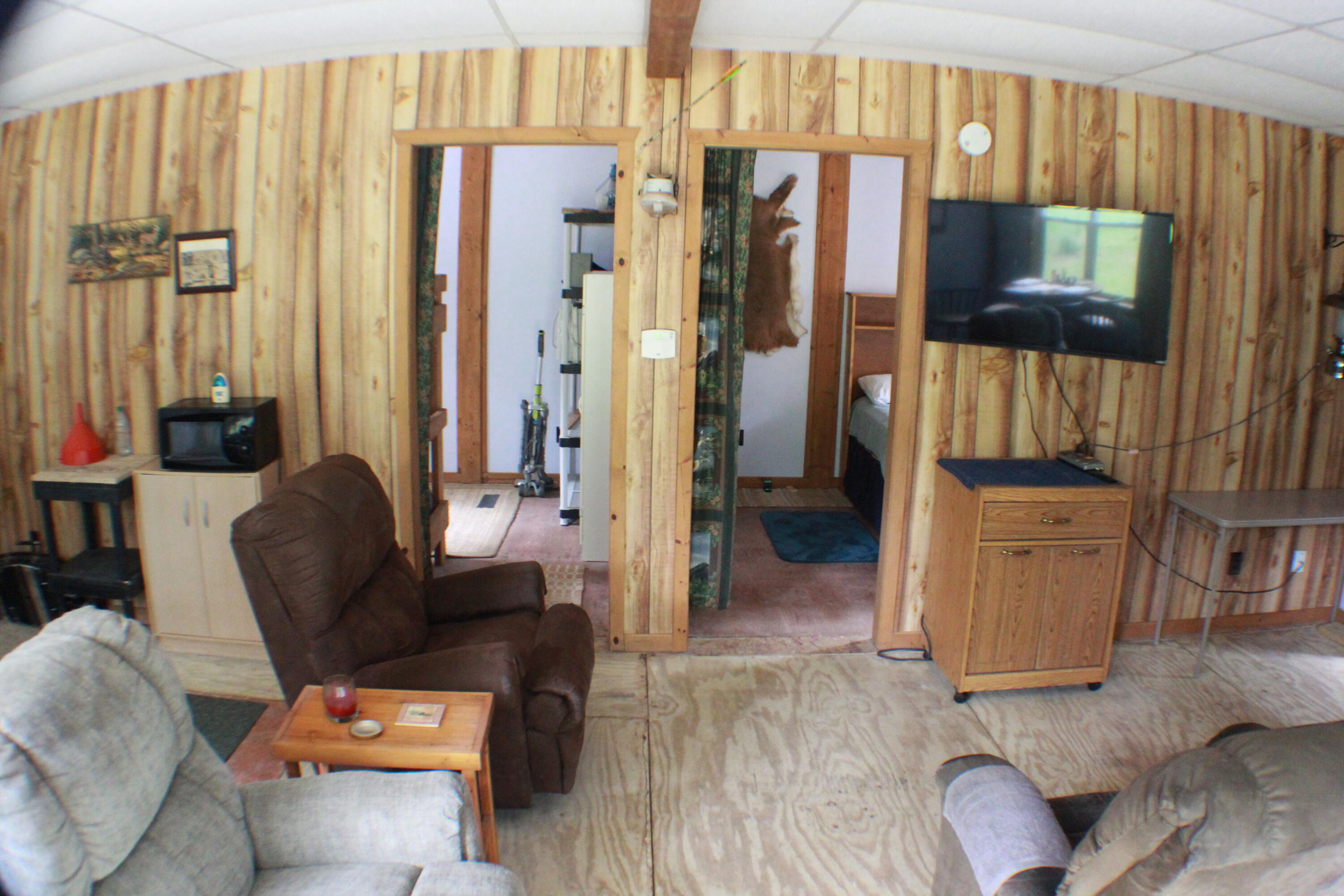 2806 East Ridge Road Gladwin, MI 48624 - Photo 14 of 36 IMG_2582