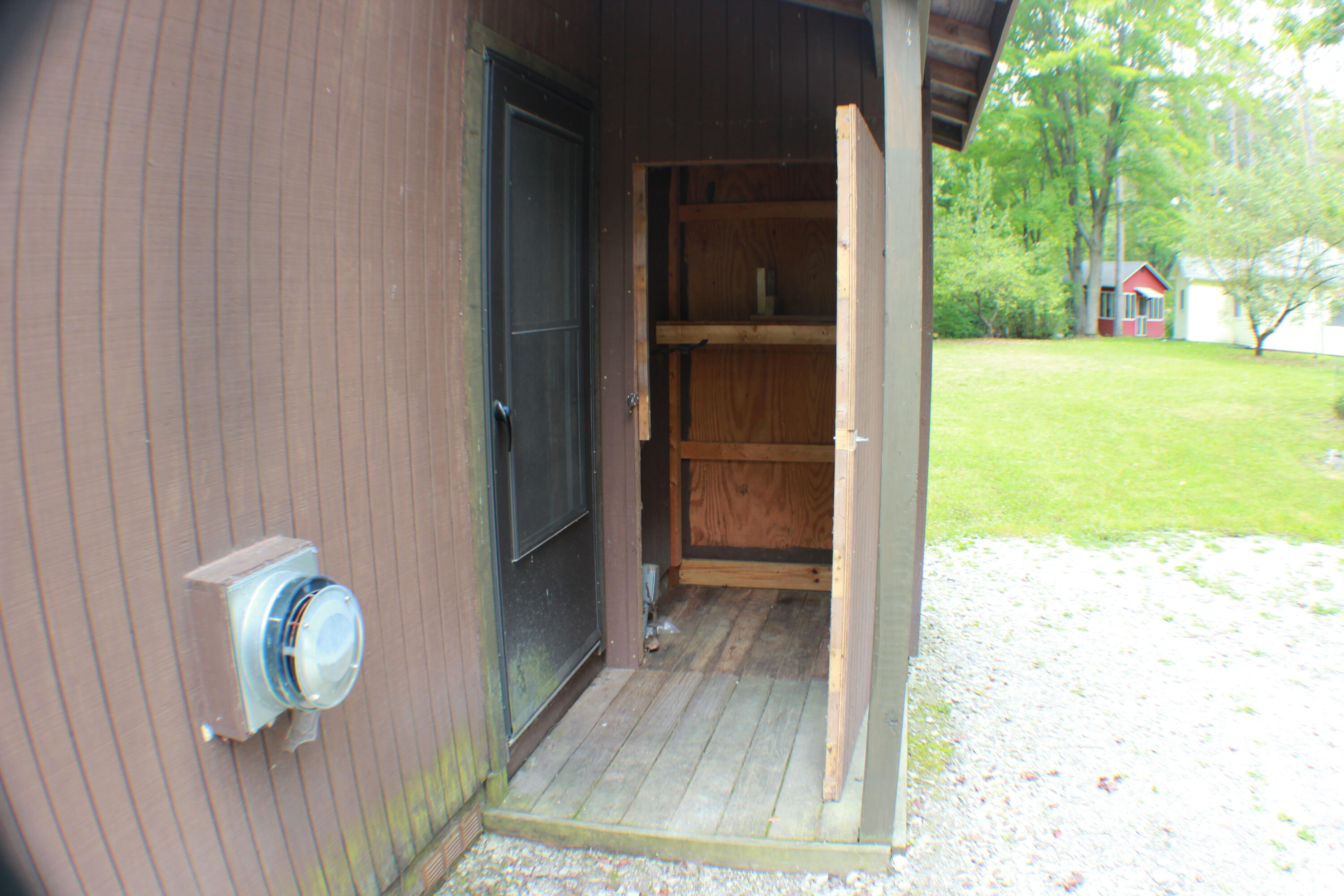 2806 East Ridge Road Gladwin, MI 48624 - Photo 33 of 36 IMG_2596