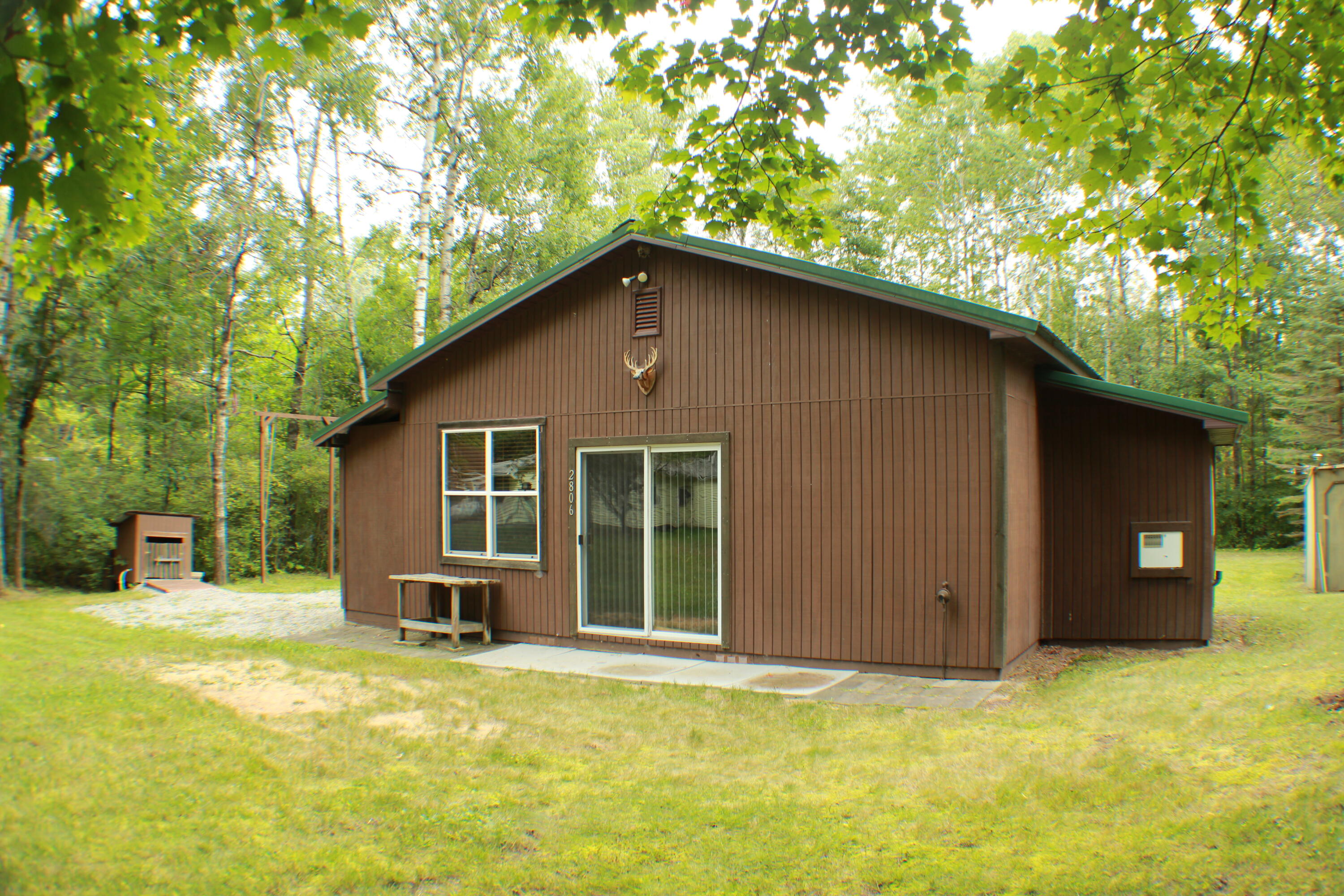 2806 East Ridge Road Gladwin, MI 48624 - Photo 8 of 36 IMG_2546