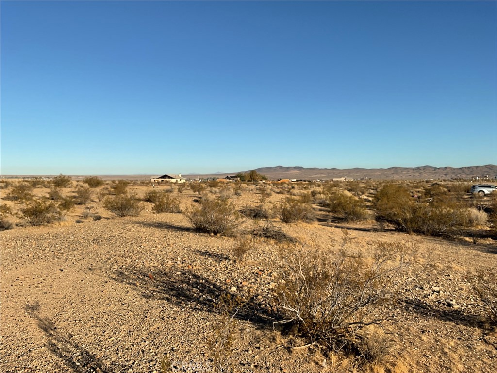 29000 Frontier Road Helendale, CA 92342 - Photo 8 of 14