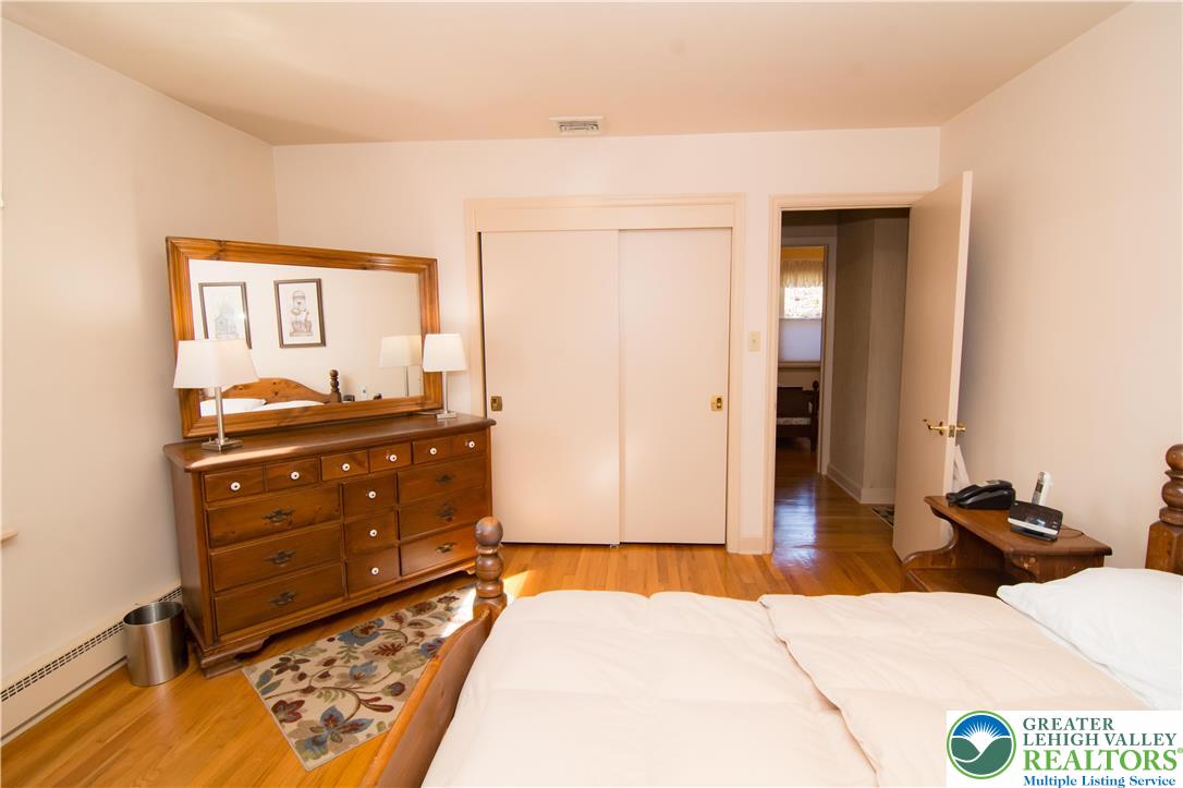 3316 Edinburgh Road Allentown, PA 18104 - Photo 17 of 35 Gallery Image 17