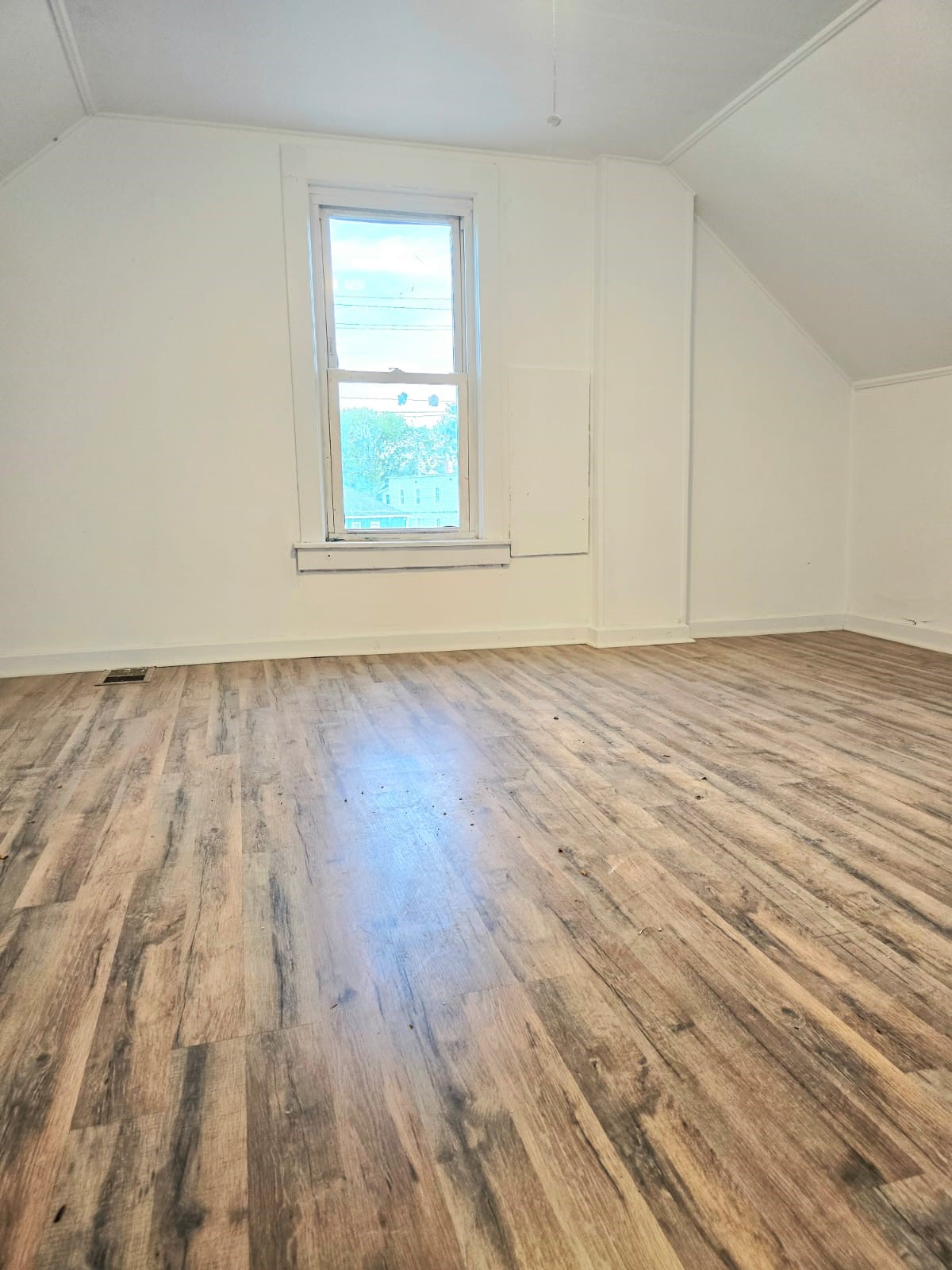 1908 Monroe Street Endicott, NY 13760 - Photo 13 of 22