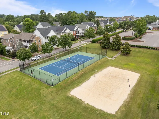 $725,000 | 1600 Gathering Park Circle, Unit 204, Cary, NC 27519