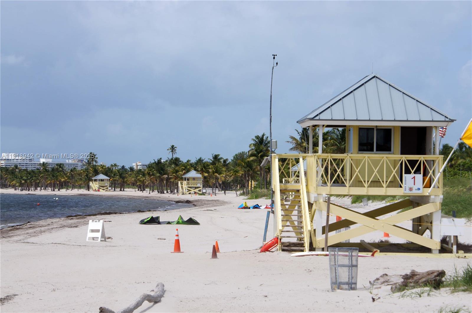 201 Galen Drive, Unit 215W Key Biscayne, FL 33149 - Photo 17 of 18 a view of a house with a park
