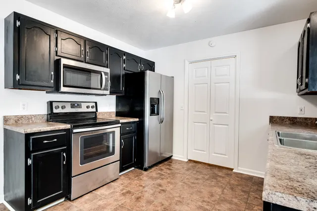 $2,000 | 210 Apache Trail, White House, TN 37188