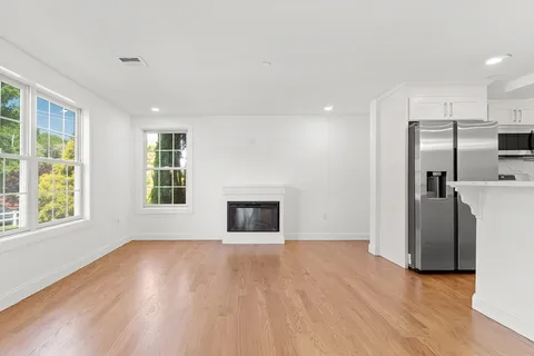 $729,000 | 3 Pirmi Lane, Unit 1, Gloucester, MA 01930