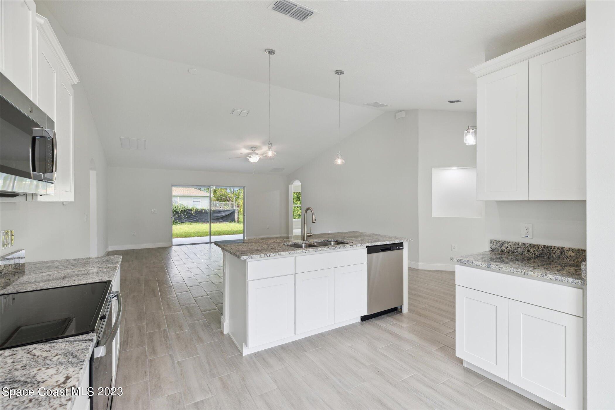 2406 Anchor Road Southeast Palm Bay, FL 32909 - Photo 12 of 37 Kitchen