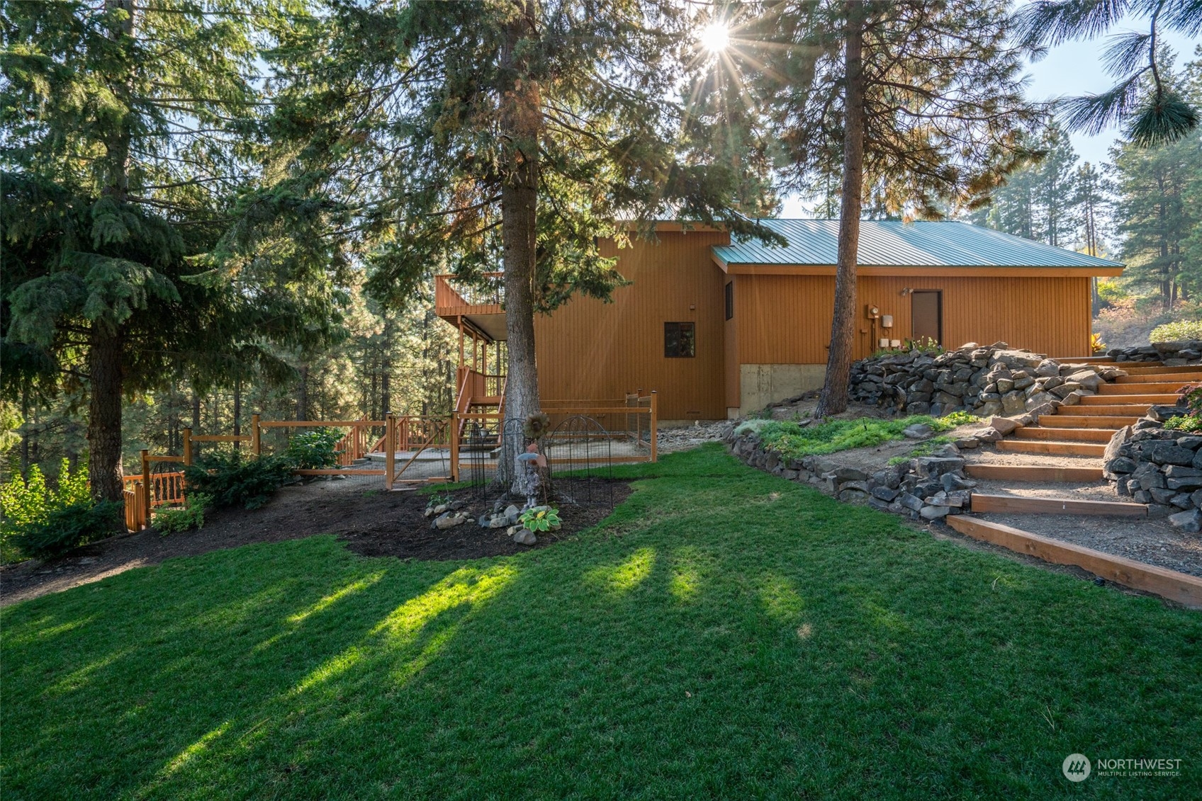 2960 Mission Ridge Road Wenatchee, WA 98801 - Photo 8 of 40 Gallery Image 8
