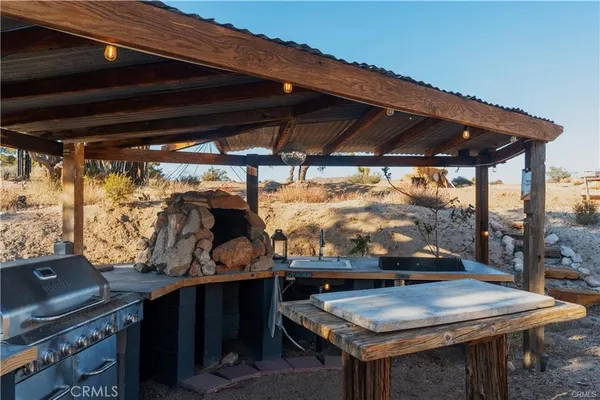 $634,000 | 48317 Burns Canyon Road, Pioneertown, CA 92268
