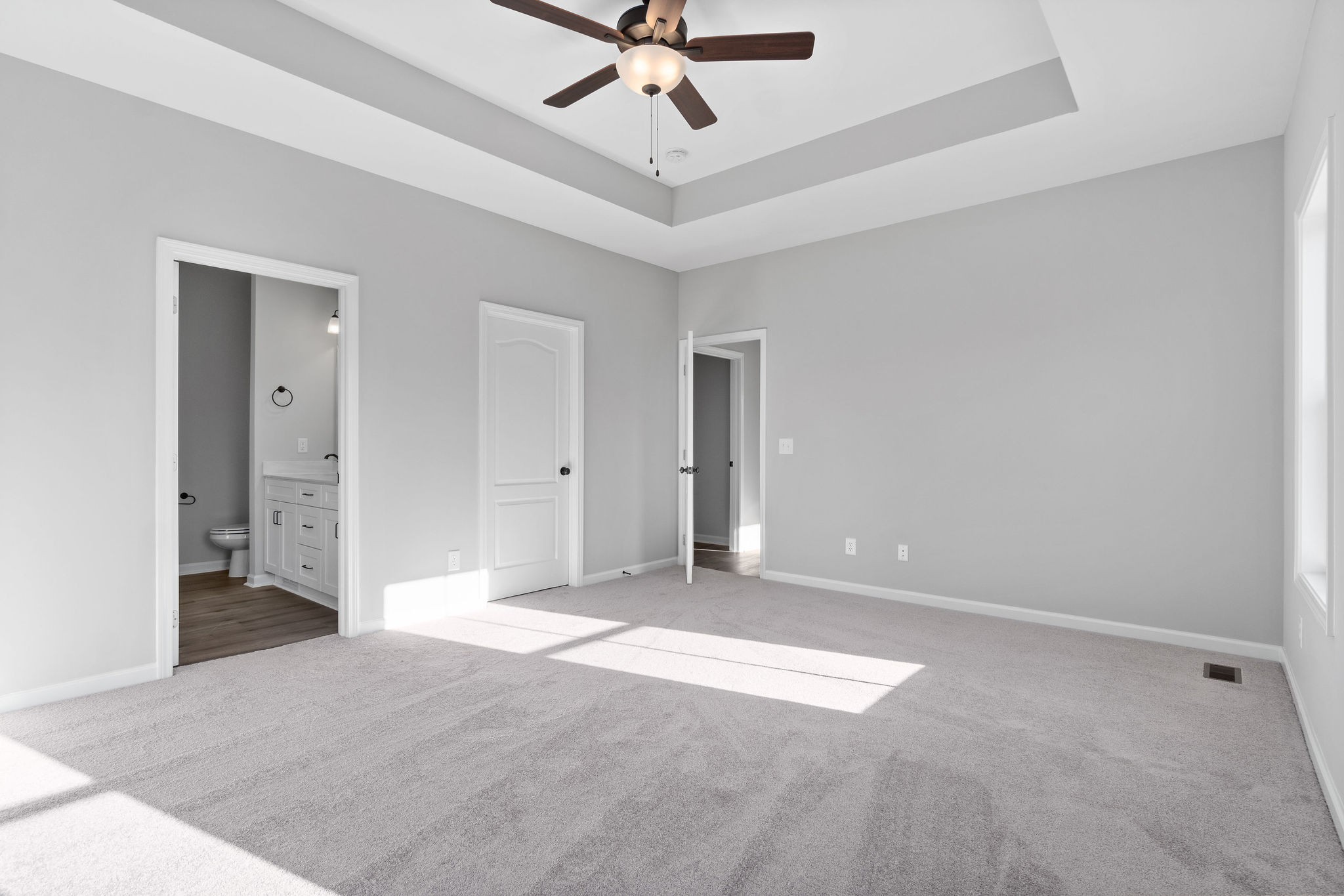 1042 Winesap Road Clarksville, TN 37040 - Photo 18 of 33 wooden floor in an empty room