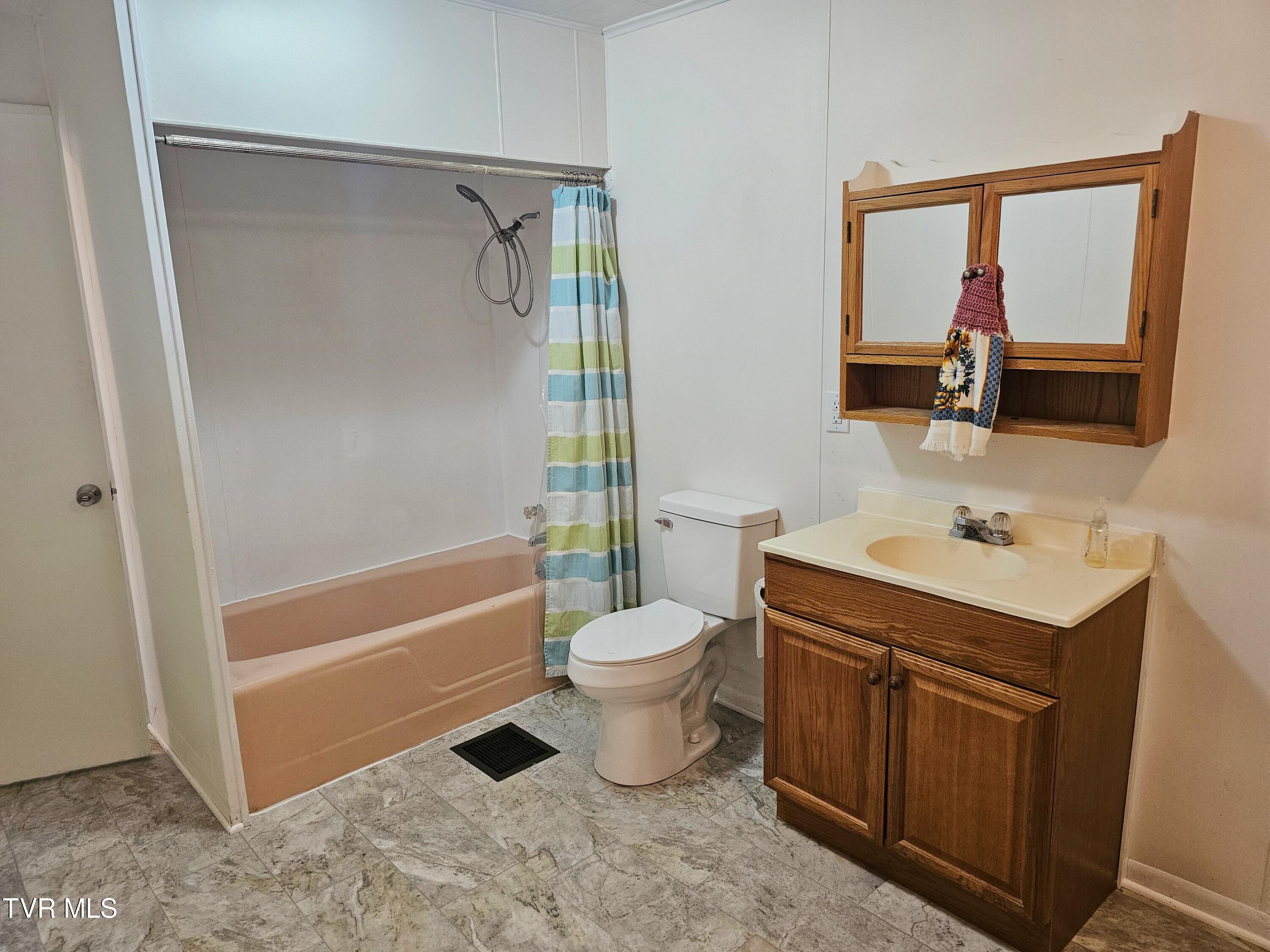 5643 Freeman Road Wise, VA 24293 - Photo 28 of 66 full bath 4