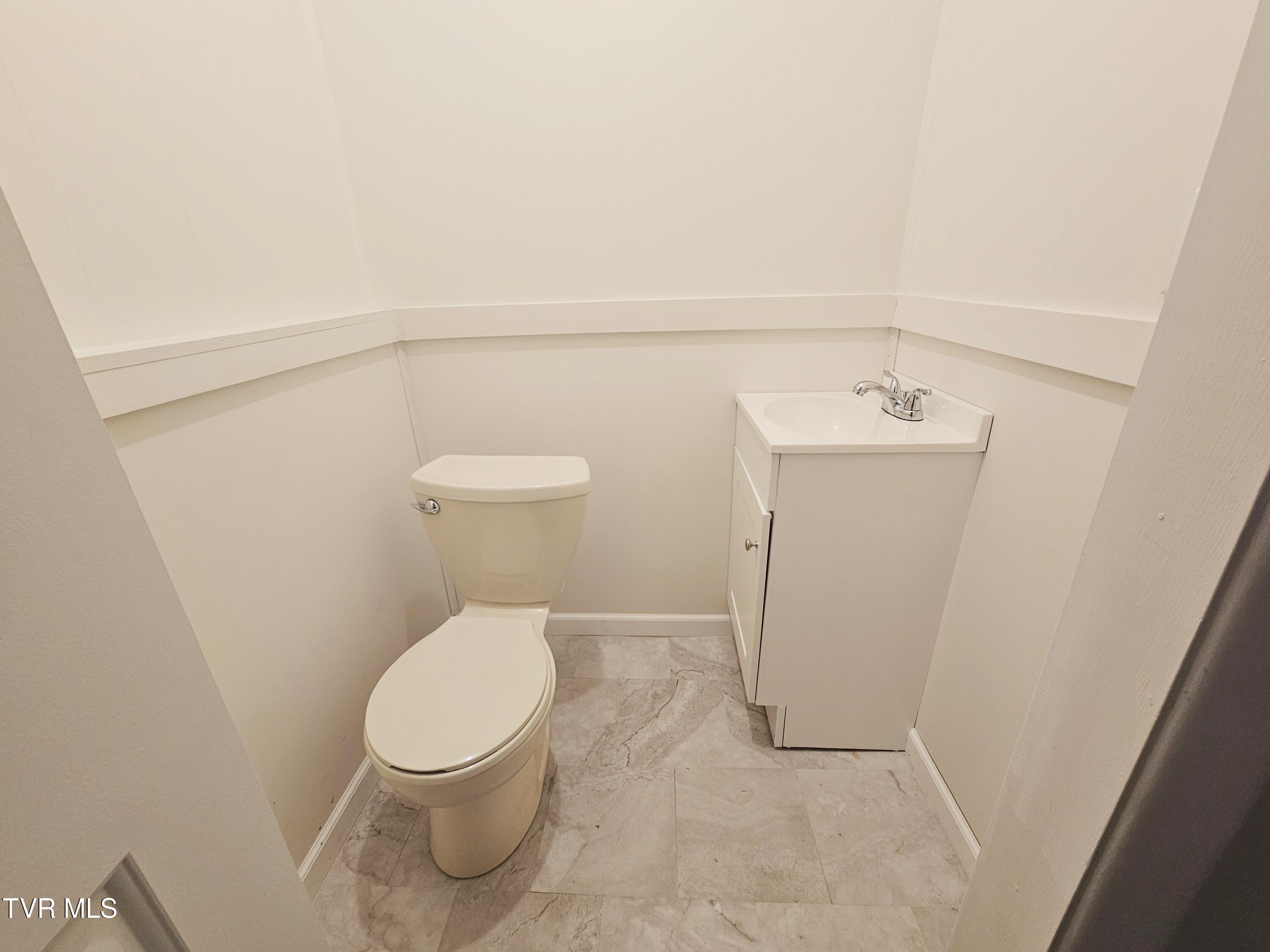 5643 Freeman Road Wise, VA 24293 - Photo 35 of 66 primary bath