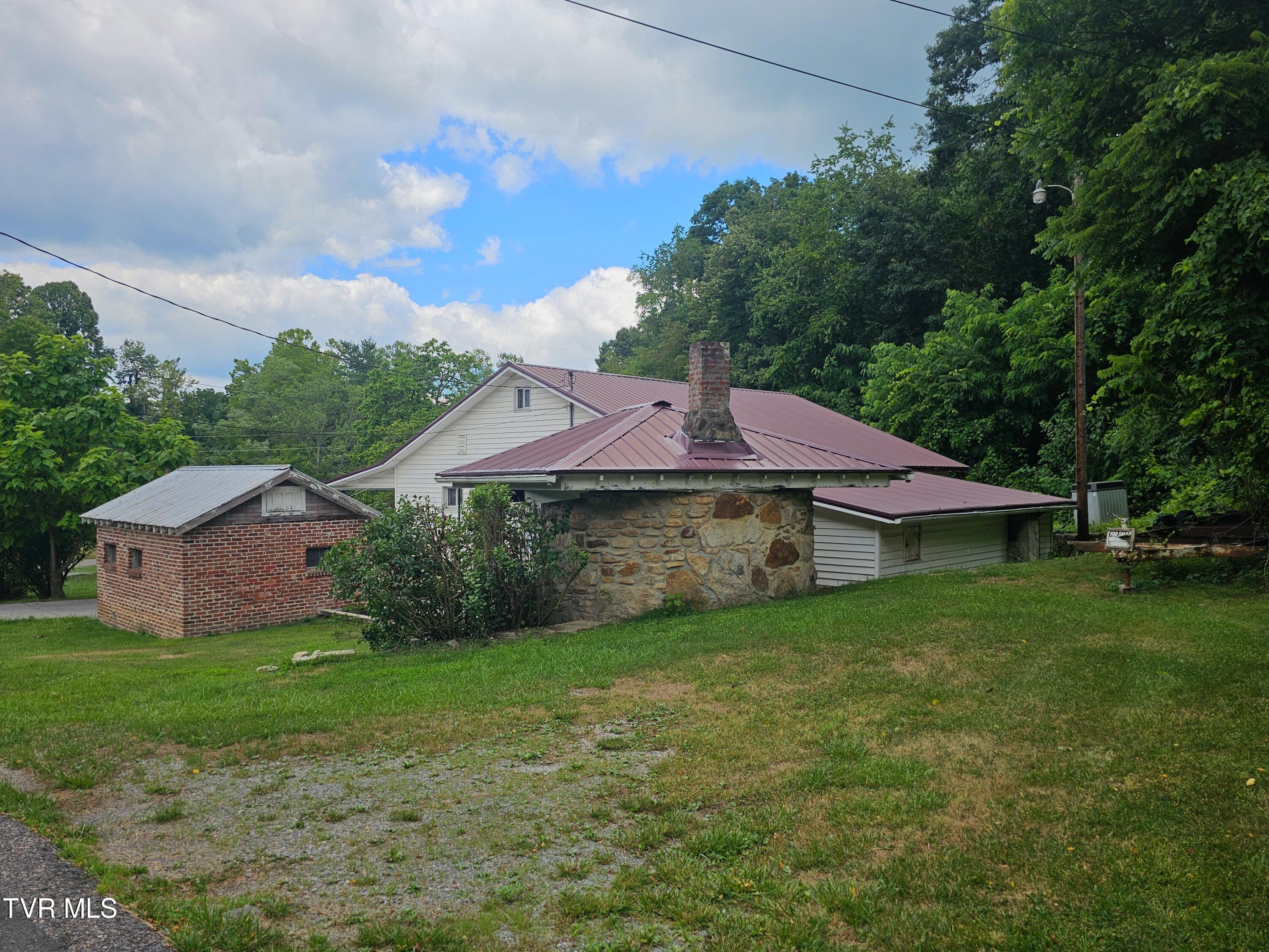 5643 Freeman Road Wise, VA 24293 - Photo 6 of 66 back 2