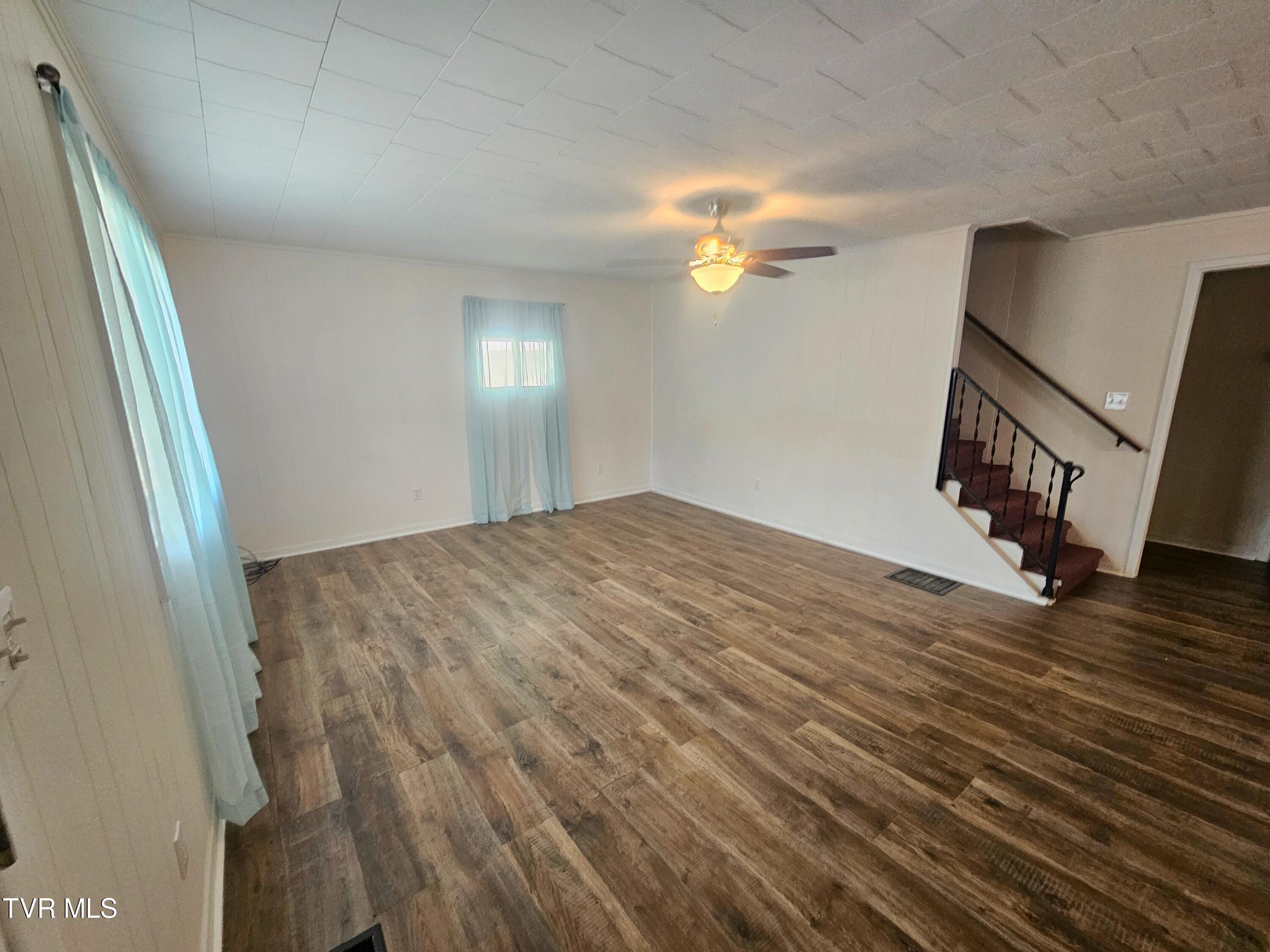 5643 Freeman Road Wise, VA 24293 - Photo 8 of 66 living room 1