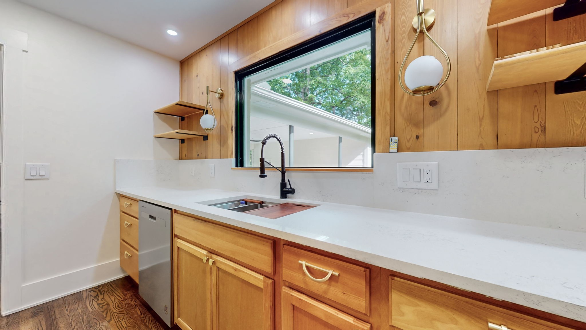 196 Thomas Street Manchester, TN 37355 - Photo 19 of 43 a bathroom with a sink and a mirror