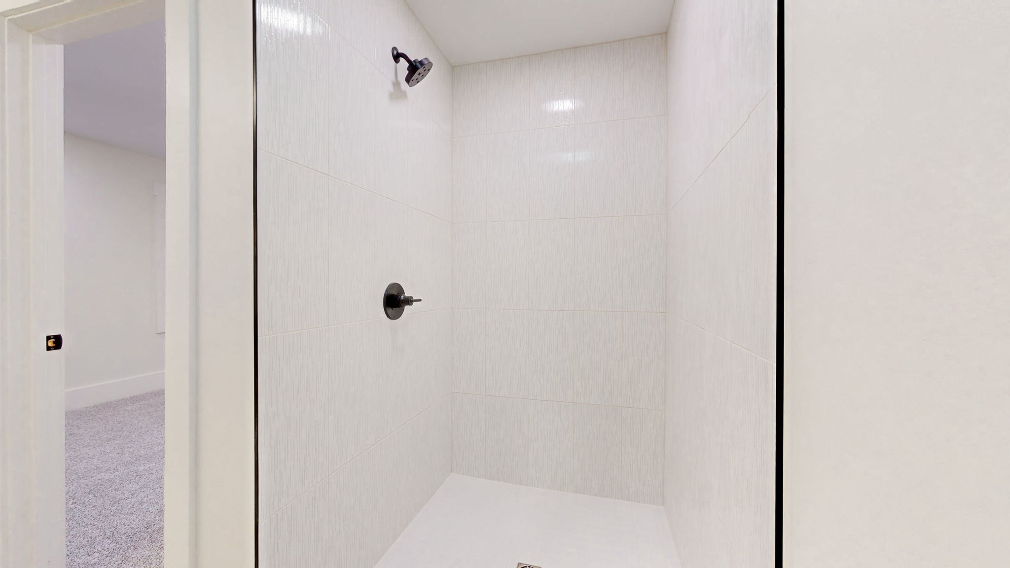 196 Thomas Street Manchester, TN 37355 - Photo 26 of 43 a bathroom with a shower