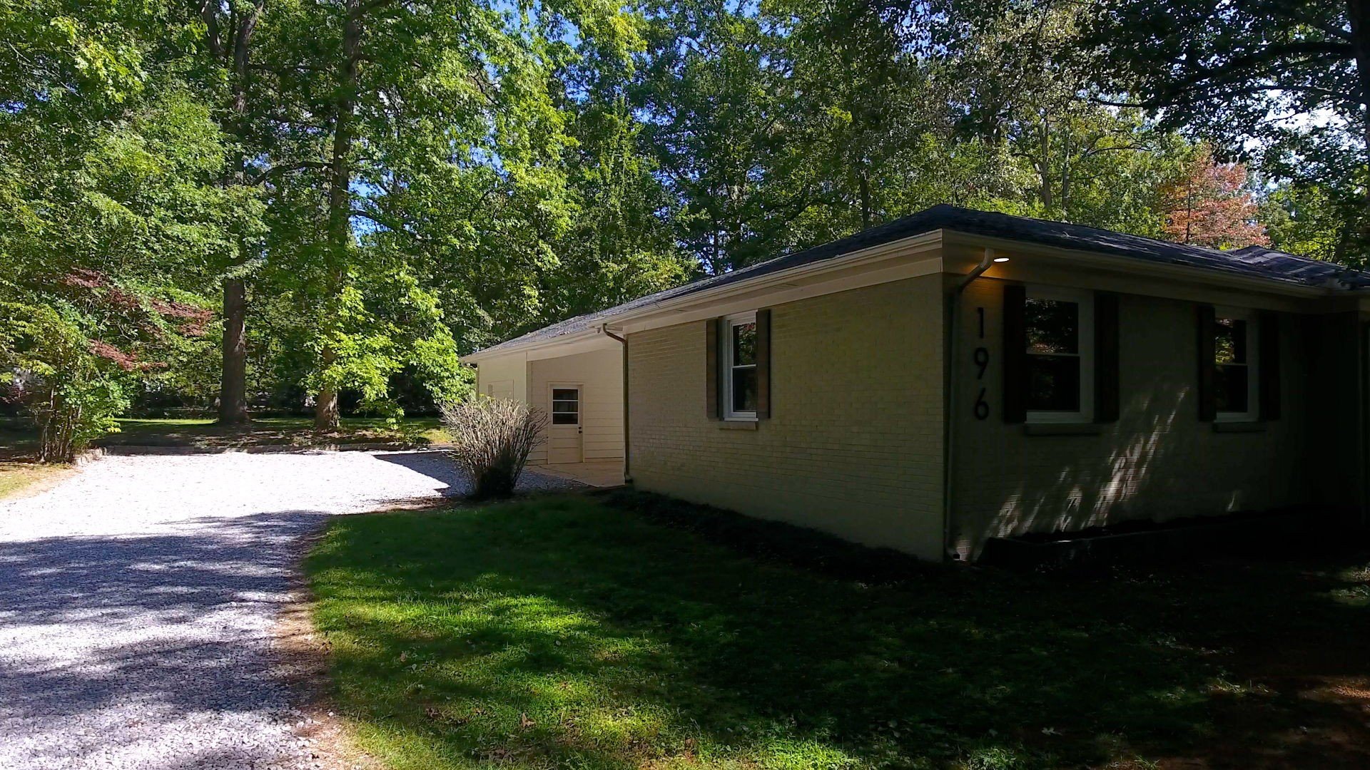 196 Thomas Street Manchester, TN 37355 - Photo 39 of 43 a backyard of a house with lots of green space