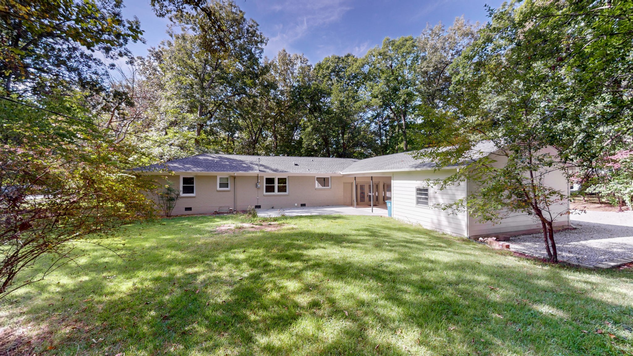 196 Thomas Street Manchester, TN 37355 - Photo 5 of 43 a house view with a outdoor space