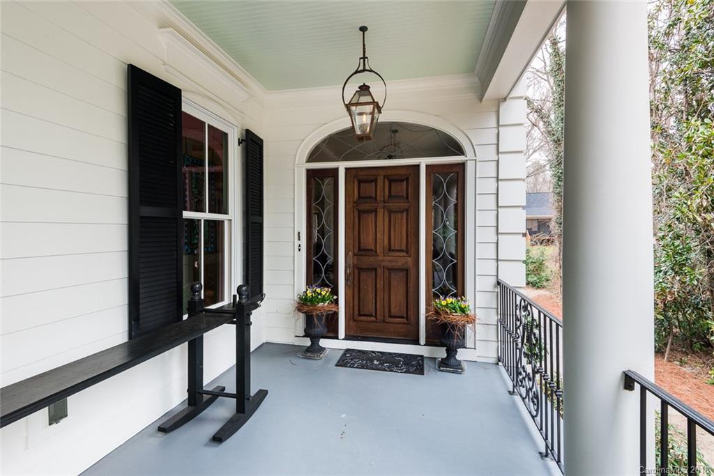 725 Spring Street Davidson, NC 28036 - Photo 2 of 36 Gallery Image 2