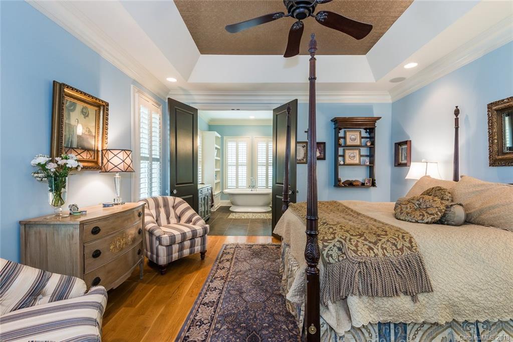725 Spring Street Davidson, NC 28036 - Photo 17 of 36 Gallery Image 17