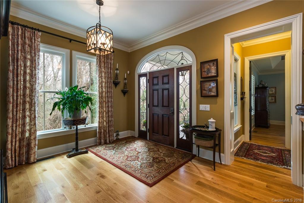 725 Spring Street Davidson, NC 28036 - Photo 3 of 36 Gallery Image 3