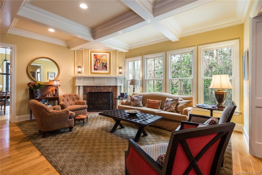 725 Spring Street Davidson, NC 28036 - Photo 4 of 36 Gallery Image 4