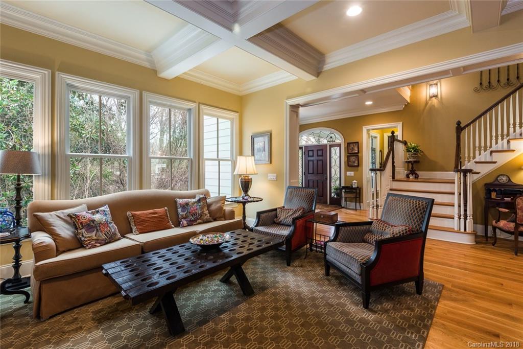 725 Spring Street Davidson, NC 28036 - Photo 5 of 36 Gallery Image 5