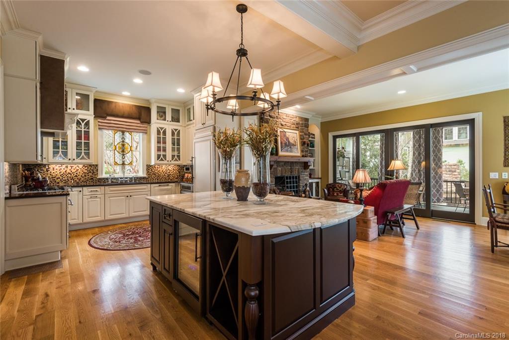 725 Spring Street Davidson, NC 28036 - Photo 6 of 36 Gallery Image 6