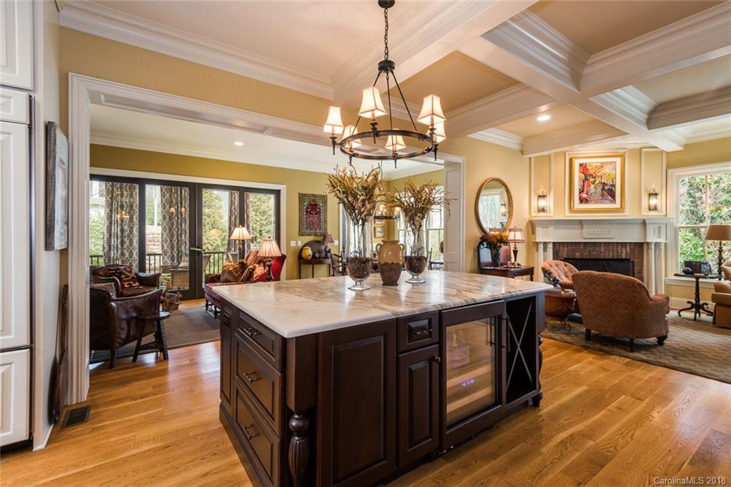 725 Spring Street Davidson, NC 28036 - Photo 9 of 36 Gallery Image 9