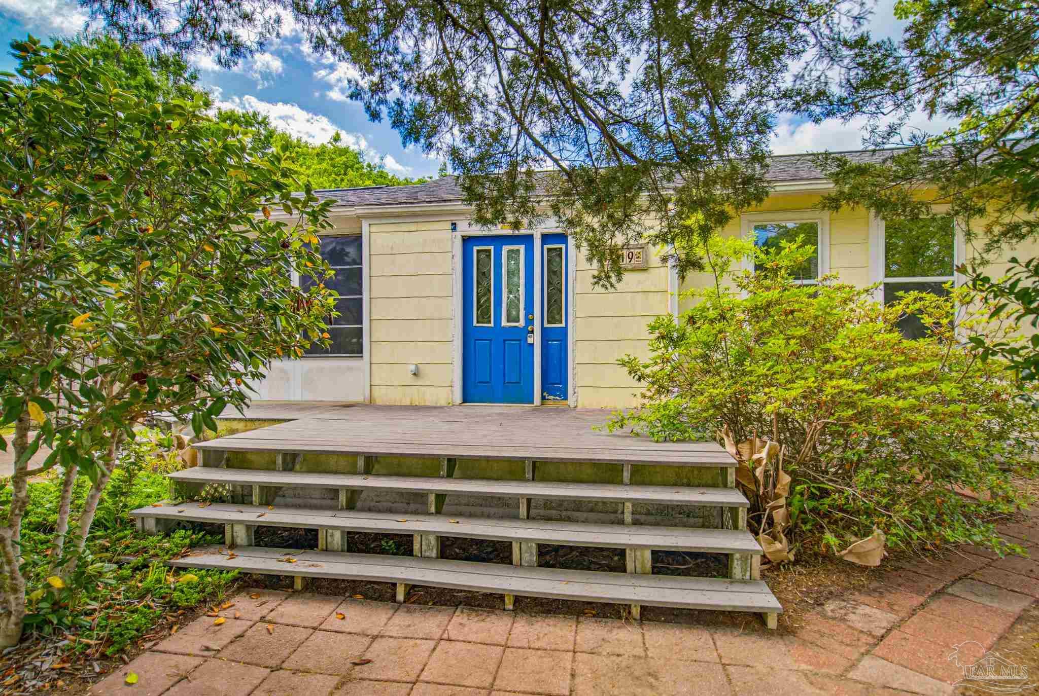 219 Greve Road Pensacola, FL 32507 - Photo 3 of 48