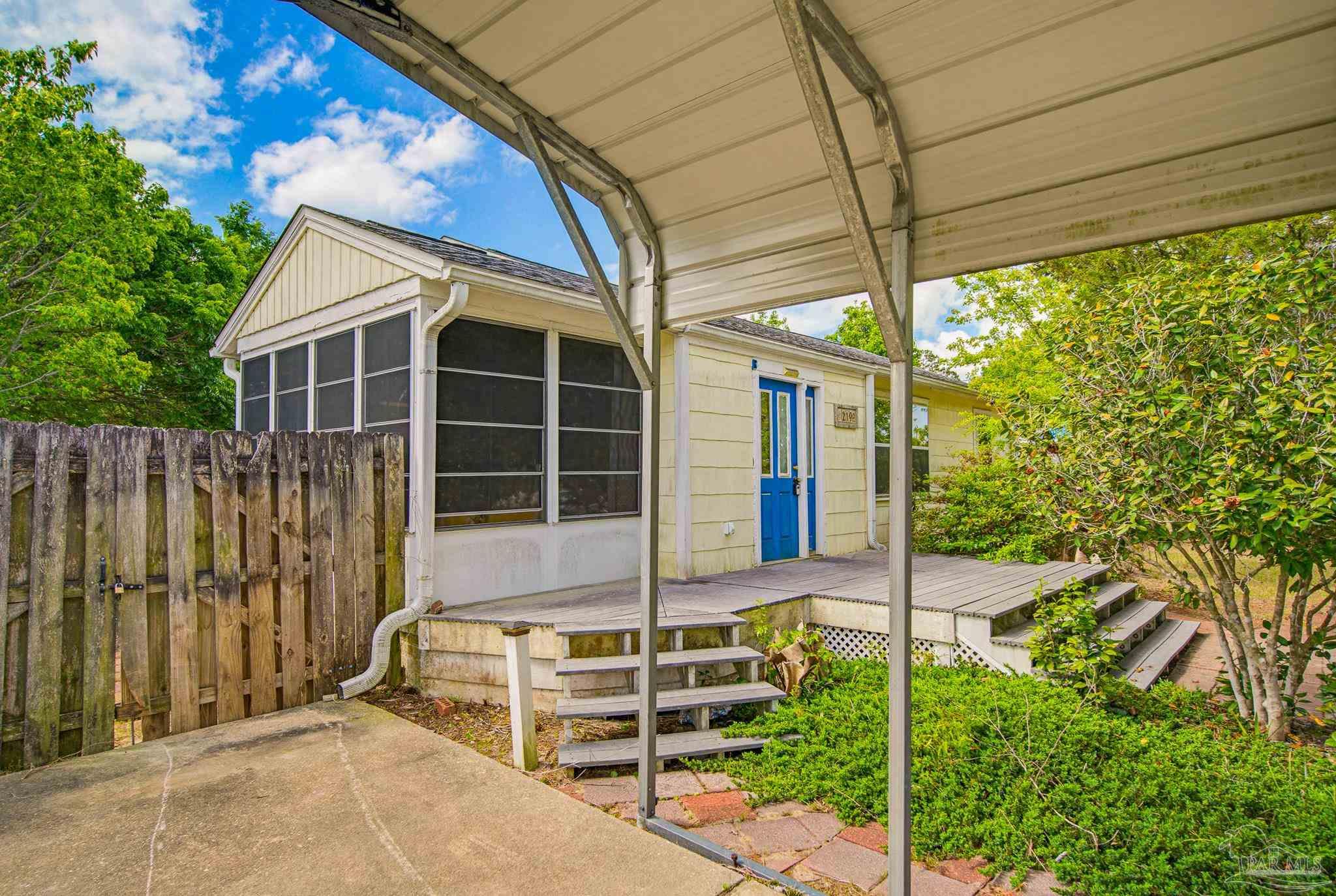 219 Greve Road Pensacola, FL 32507 - Photo 5 of 48