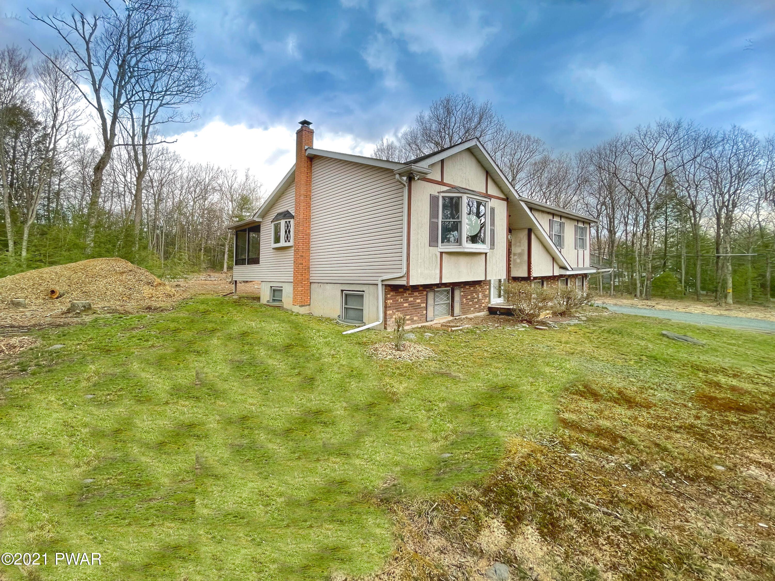 138 Lee Road Shohola, PA 18458 - Photo 5 of 24