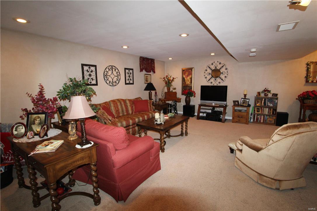 1308 Ridgefield Drive Godfrey, IL 62035 - Photo 24 of 26 Gallery Image 24