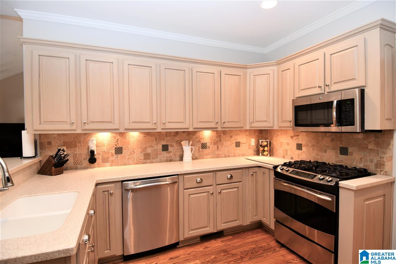 2065 Clinton Place Gadsden, AL 35903 - Photo 15 of 48