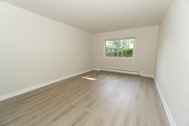 $177,700 | 2640 North Windsor Drive, Unit 102, Arlington Heights, IL 60004