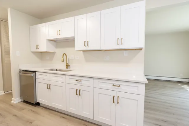 $177,700 | 2640 North Windsor Drive, Unit 102, Arlington Heights, IL 60004