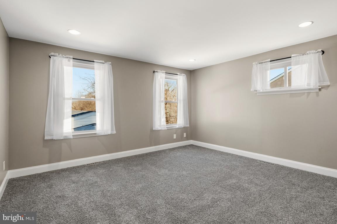 416 Stuart Lane Ambler, PA 19002 - Photo 15 of 42