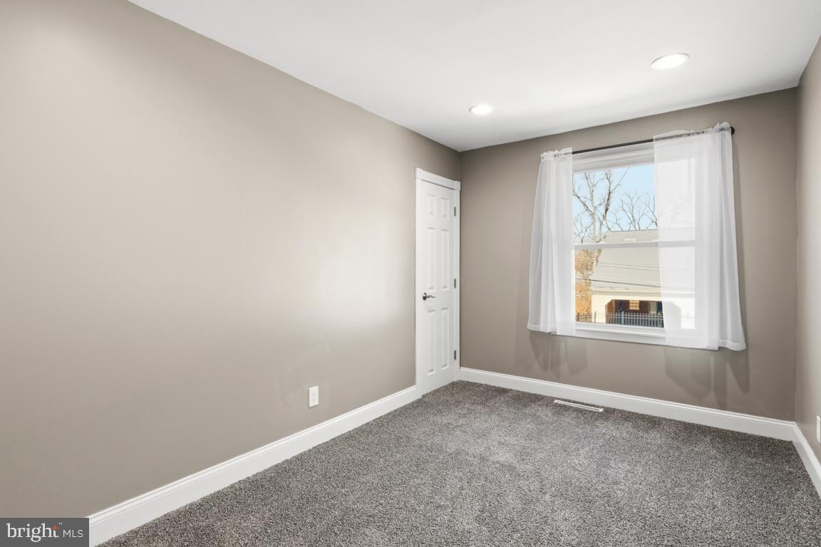 416 Stuart Lane Ambler, PA 19002 - Photo 21 of 42