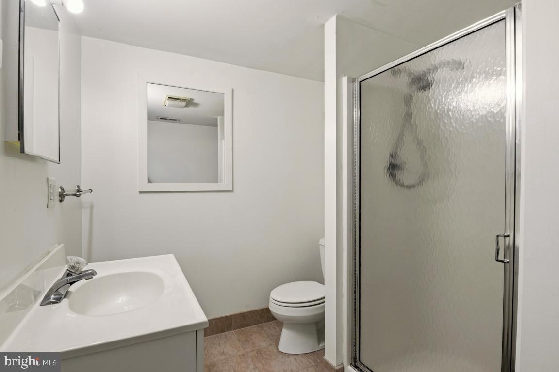 416 Stuart Lane Ambler, PA 19002 - Photo 23 of 42