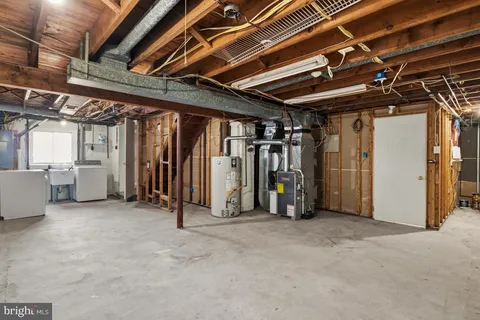 $750,000 | 416 Stuart Lane, Ambler, PA 19002