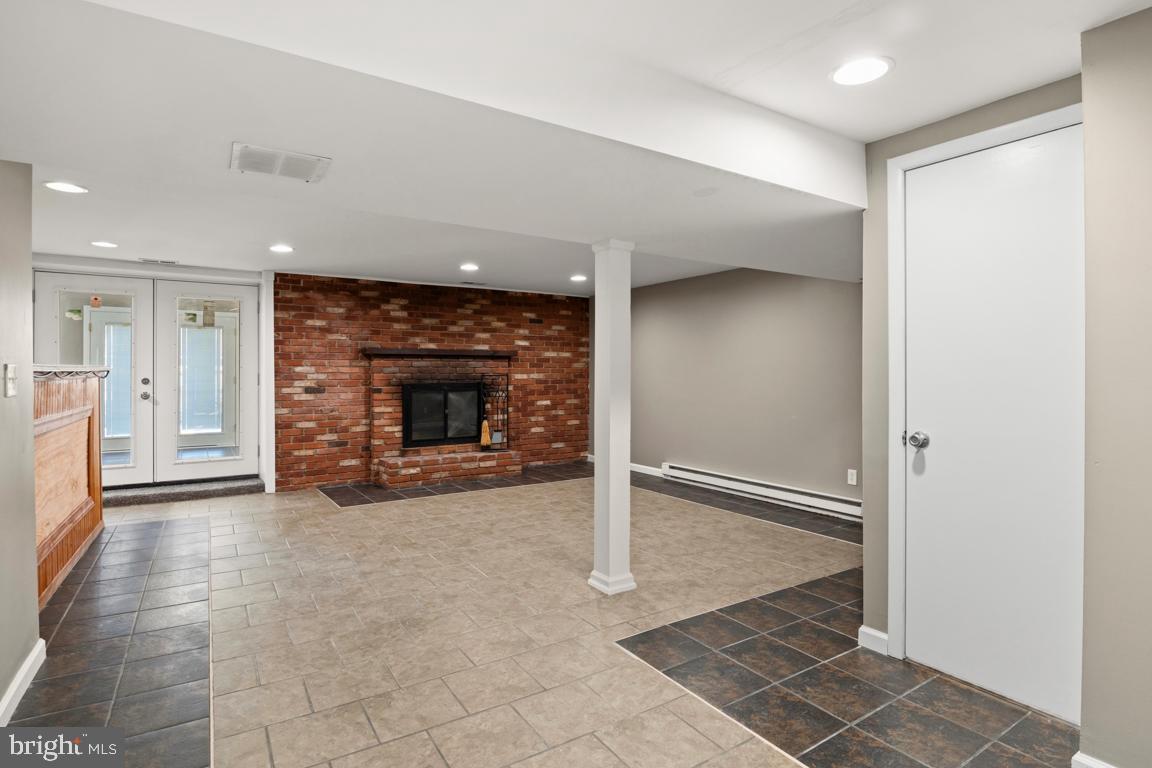 416 Stuart Lane Ambler, PA 19002 - Photo 26 of 42