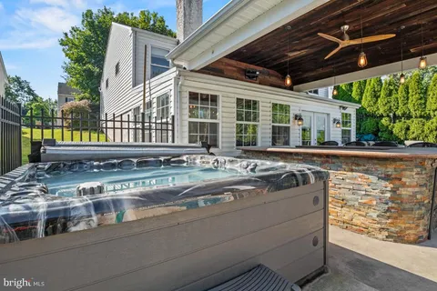 $750,000 | 416 Stuart Lane, Ambler, PA 19002