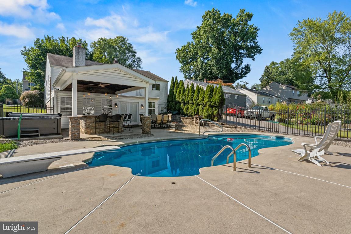 416 Stuart Lane Ambler, PA 19002 - Photo 34 of 42