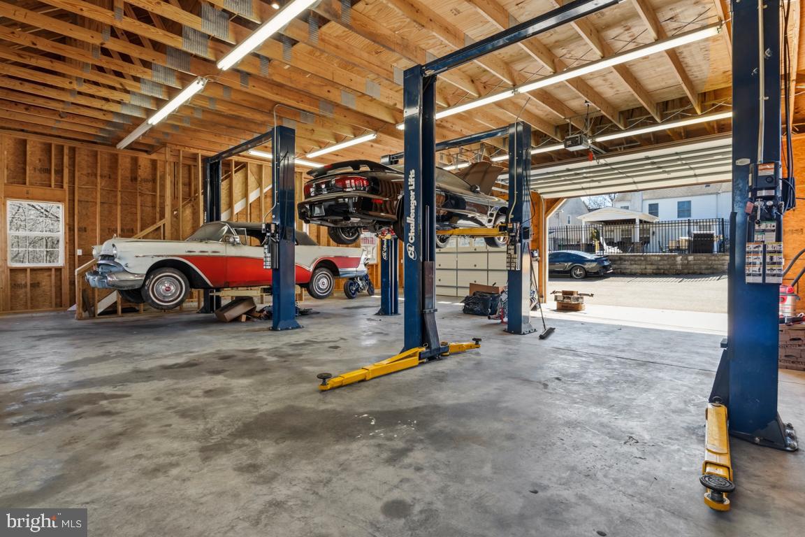 416 Stuart Lane Ambler, PA 19002 - Photo 40 of 42