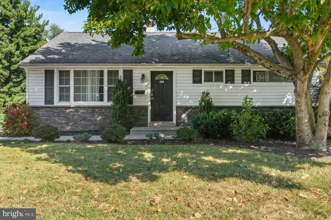 $750,000 | 416 Stuart Lane, Ambler, PA 19002