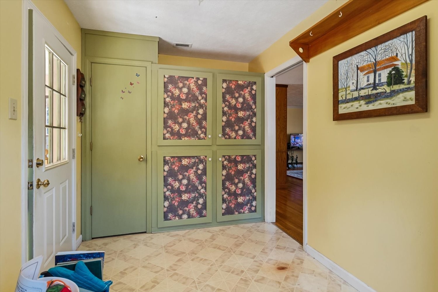 3885 Delina Road Cornersville, TN 37047 - Photo 21 of 67 a view of painting on the wall