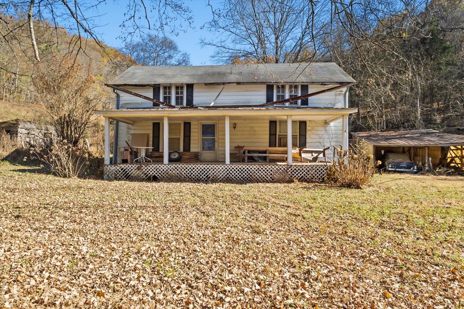 3885 Delina Road Cornersville, TN 37047 - Photo 48 of 67 front view of a house with a yard